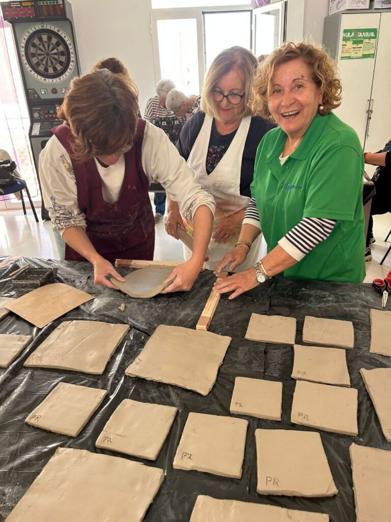 HUellas Calahonda: las mujeres que miraron al mar 7 IMAGE 2025 12 16 125054 - Igualdad en Granada