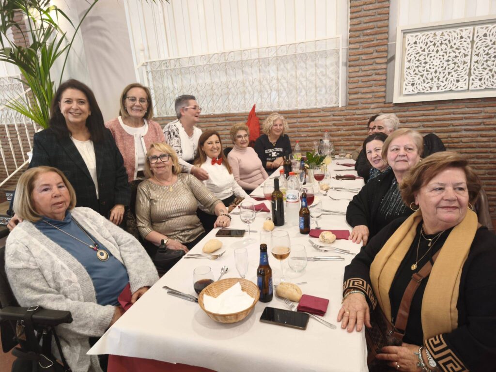 Maria del Carmen Reinoso, una vida dedicada a los Servicios Sociales, la Igualdad, la Corresponsabilidad y una política cercana 4 639688363 10230191259302175 1100094401775494247 n - Igualdad en Granada