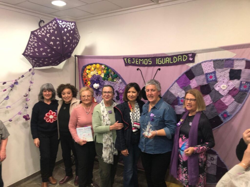 La exposición de 'El latido de las mariposas depende de nuestra actitud' mueve hilos y corazones por la paz 2 IMAGE 2026 02 27 121217 - Igualdad en Granada